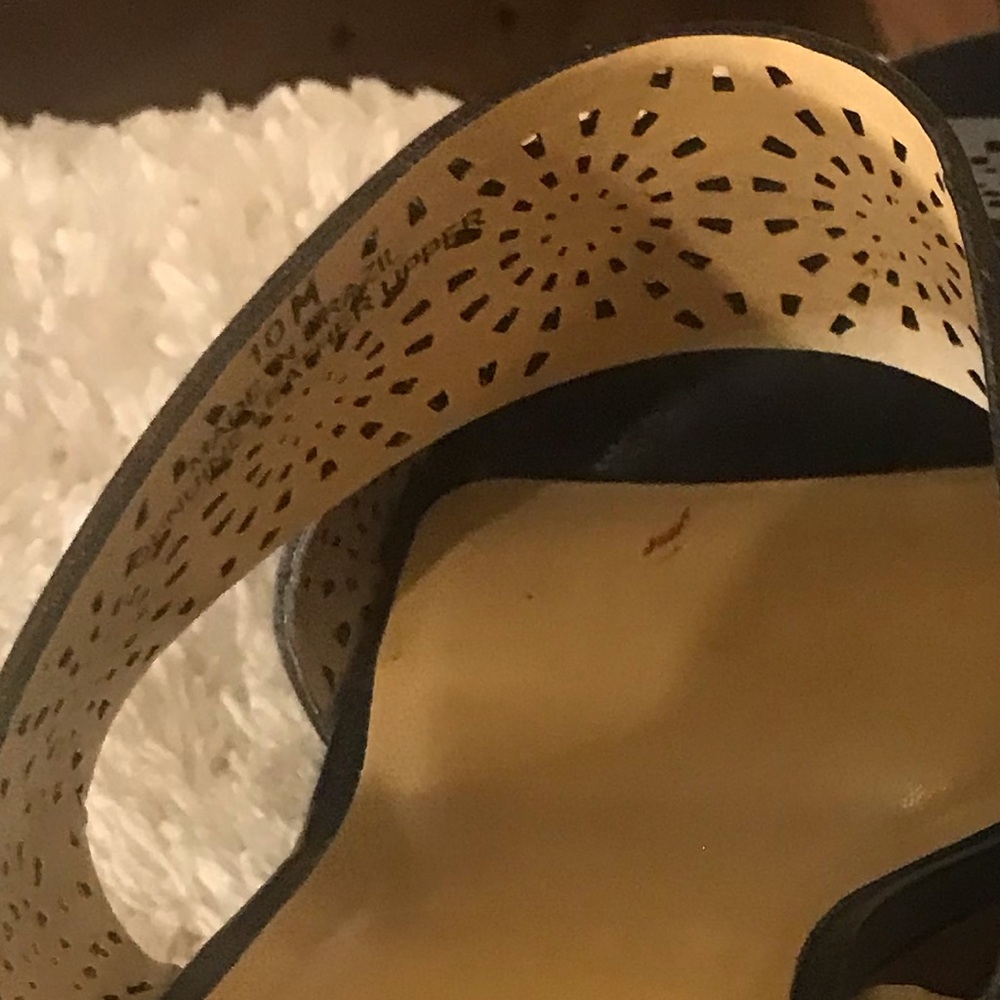 Talbots - Picture 4 of 16